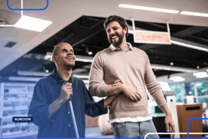 Pessoa utilizando bengala para locomoção com deficiência visual